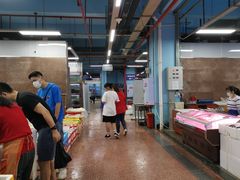 -渔人湾码头海鲜市场负二楼