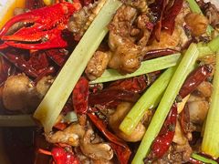 小龙虾爱上胖牛蛙-沪小胖·小龙虾·蓝龙王(八佰伴店)