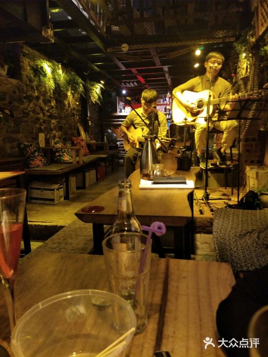 在路上酒吧(大理古城店)图片