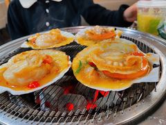 -围炉肉舍•炭烤活鳗•丹东海鲜烤肉(步行街店)