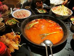 -周小明火锅(黑金冠社区店)