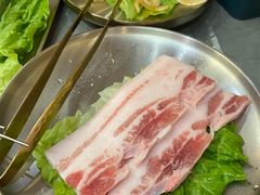 -围炉肉舍丹东海鲜烤肉·烤活鳗(步行街店)
