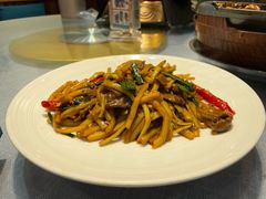 桂林酸笋炒牛肉-大师傅金奖啤酒鱼(西街口总店)