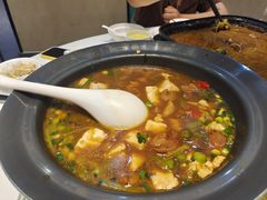 -香山湖家家宴(中山陵店)