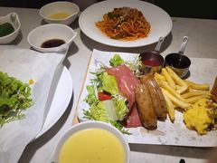 -汤姆家的牛排意面披萨(新城市广场店)