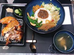 卤炸鸡腿饭-馔豚·台北菜专门店(深圳湾万象城店)