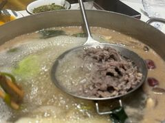 -刘少华贵州小黄牛·鲜牛肉火锅(总店)