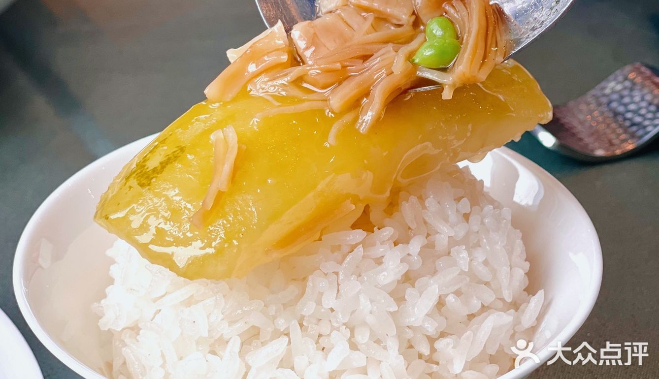 在深圳！！海参怎么可以做到这么下饭！！！[流泪][流泪]