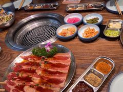 -明洞阿姨·韩式酱蟹烤肉·创意料理(三元桥店)