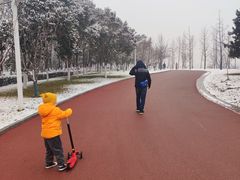 -灞河西岸滨河公园