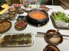 -贵府酸汤牛肉火锅·贵州老字号(飞山街店)