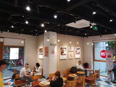 -85度C(生甜甜圈研究工坊·上海局门店)