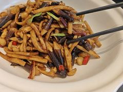 -鑫小城故事·藕汤·家常菜(台北一路总店)