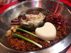 -谭鸭血老火锅(漳州路店)