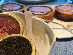 惠灵顿牛排-弦月窗LUNETTE BY AMANDA(复兴路店)