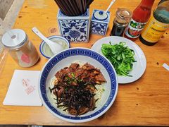 -沪西老弄堂面馆(定西路店)