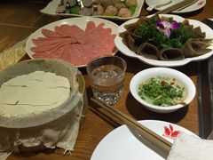-洪焱重庆老火锅(万福花园店)