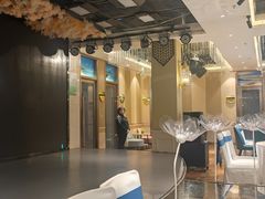 大堂-马老六清真餐饮(西站店)