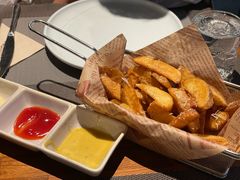 -Lighthouse灯塔西餐吧(燕儿岛支路店)