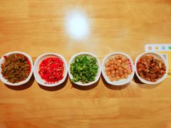 -呷佬·长沙手工米粉(金沙江路店)