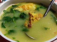 豌豆尖泡蛋汤-洪霞餐馆·川菜·鲜货现炒(两江春城店)