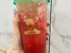 气泡草莓莓-TFIREROOM火社的茶(裕华万达店)
