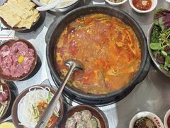 -鸿通城购物中心