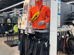 -迪卡侬(越秀公园店)