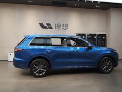 -理想汽车(世纪汇店)