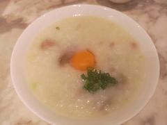 窝蛋牛肉粥-香港百合居(LCM置汇旭辉广场店)