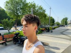 -东方美妍小鹏造型