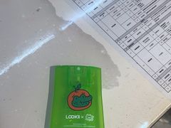 -LOOK眼镜·蔡司依视路配镜(宝山万达店)