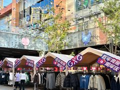 -百年港湾奥特莱斯(香炉礁店)