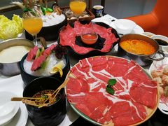 -红鼎豆捞·非遗鲍皇汤火锅(宝丰路店)