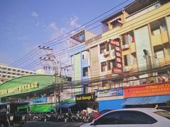 -J Daeng Seafood