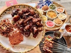 -包整·丝娃娃(甲秀楼景观店)