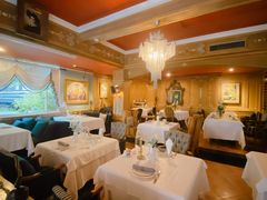 -火车头法国西餐厅