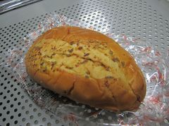 蒜香面包-红宝石·鲜奶小方·海派西点房(南丹店)