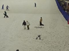 -乔波室内滑雪场