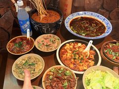 -谢老五跷脚牛肉·非遗传承店