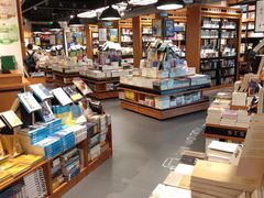 -西西弗书店&矢量咖啡(凯德晶萃广场店)