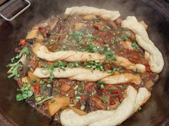 -老关东铁锅炖(上游街店)