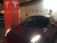 -TESLA 特斯拉(广州天环广场体验店)