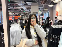 -百年港湾奥特莱斯(香炉礁店)