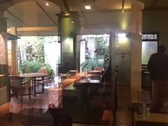 -Sala Thai Restaurant