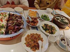 -小鱼小牛(世欧广场店)