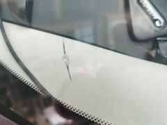 -鲨鱼皮汽车凹陷玻璃修复(静安店)