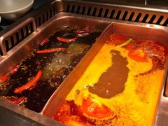 -老牌坊云南鱼豆花火锅(哈西万达店)
