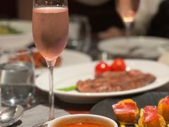 -MONICH牛排融合餐厅(和义大道购物中心店)