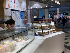 面包甜点陈列柜-BreadTalk面包新语·烘焙蛋糕(东方宝泰广场店)